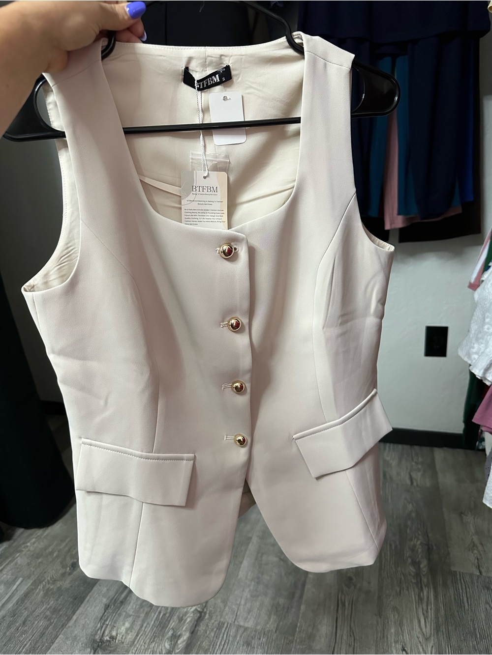 Sleeveless Button Front Blazer Vest in Light Beige